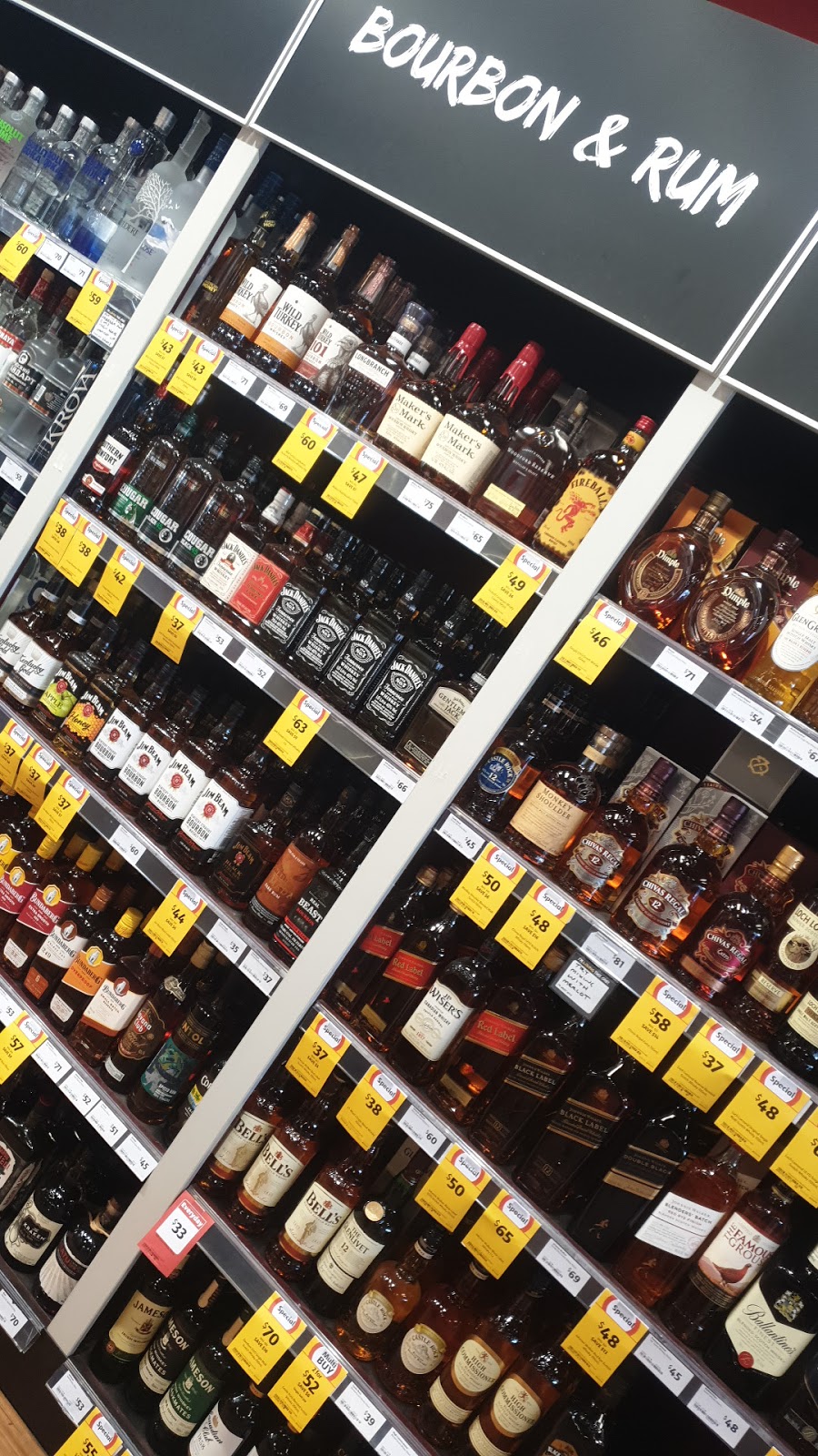 Liquorland Coombabah | store | Shop 8 Coombabah Shopping Centre, 21 Hansford Rd, Coombabah QLD 4216, Australia | 0755296299 OR +61 7 5529 6299