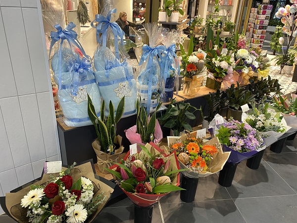 Bountiful Garden Florist | florist | Shop T3A, Shop 5/1 Champ St, Coburg VIC 3058, Australia | 0393830388 OR +61 3 9383 0388
