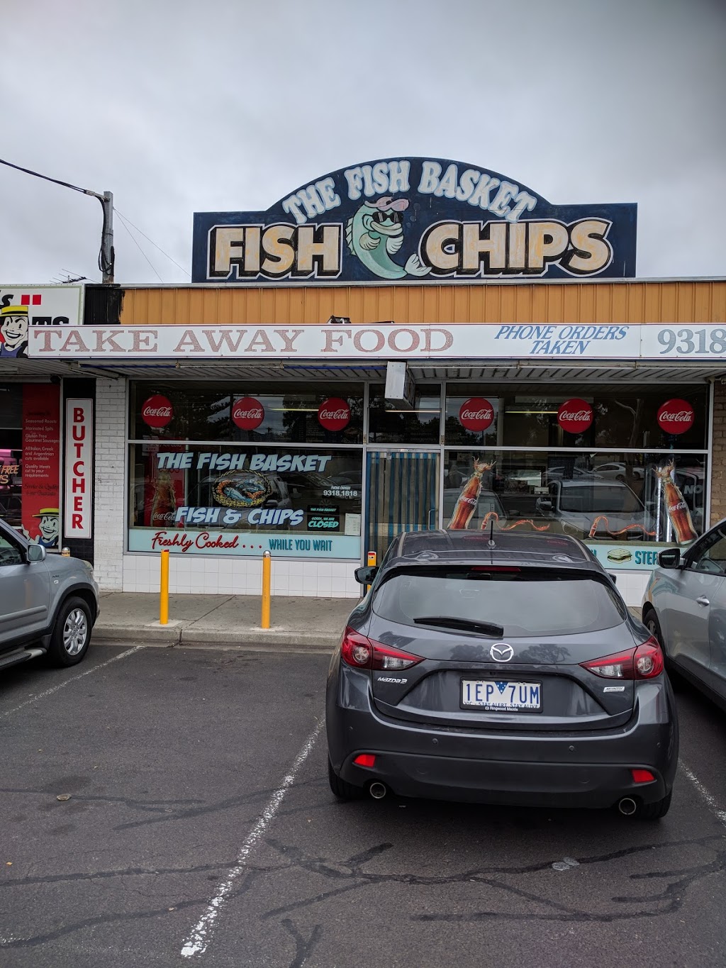 The Fish Basket | meal takeaway | 51 Military Rd, Avondale Heights VIC 3034, Australia | 0393181818 OR +61 3 9318 1818