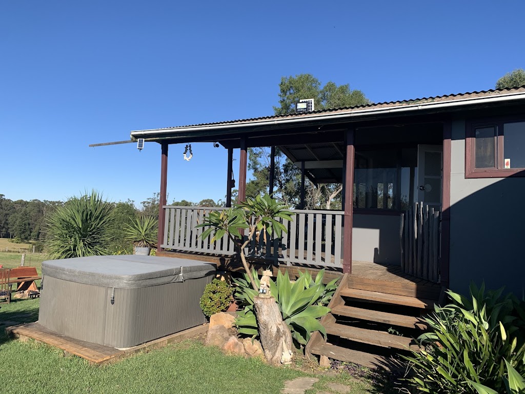 Hilltop adventure B & B | 3482 Putty Rd, Colo Heights NSW 2756, Australia | Phone: 0403 464 991