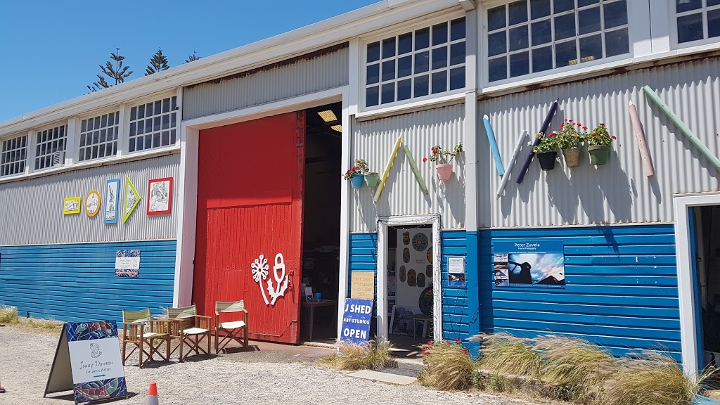 J Shed Ceramic Art Studio | art gallery | Unit 3, J Shed Fleet Street, Fremantle WA 6160, Australia | 0894307900 OR +61 8 9430 7900