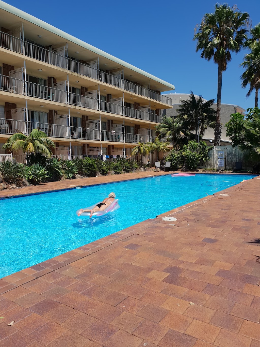 Beachcomber Resort | lodging | 188/190 Main Rd, Toukley NSW 2263, Australia | 1800621696 OR +61 1800 621 696