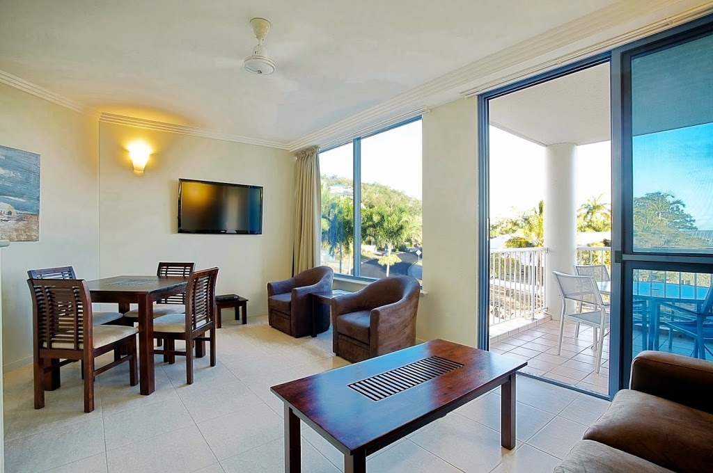 Whitsunday Vista Resort | lodging | 1 Hermitage Dr, Airlie Beach QLD 4802, Australia | 0749484000 OR +61 7 4948 4000