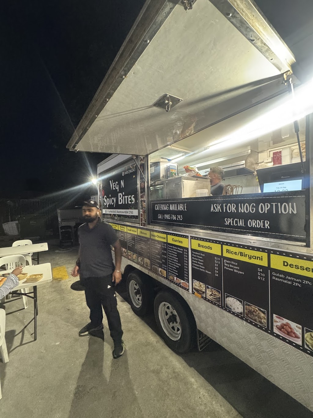 Veg n Spicy Bites | 32 Garfield Rd E, Riverstone NSW 2765, Australia | Phone: 0405 786 243