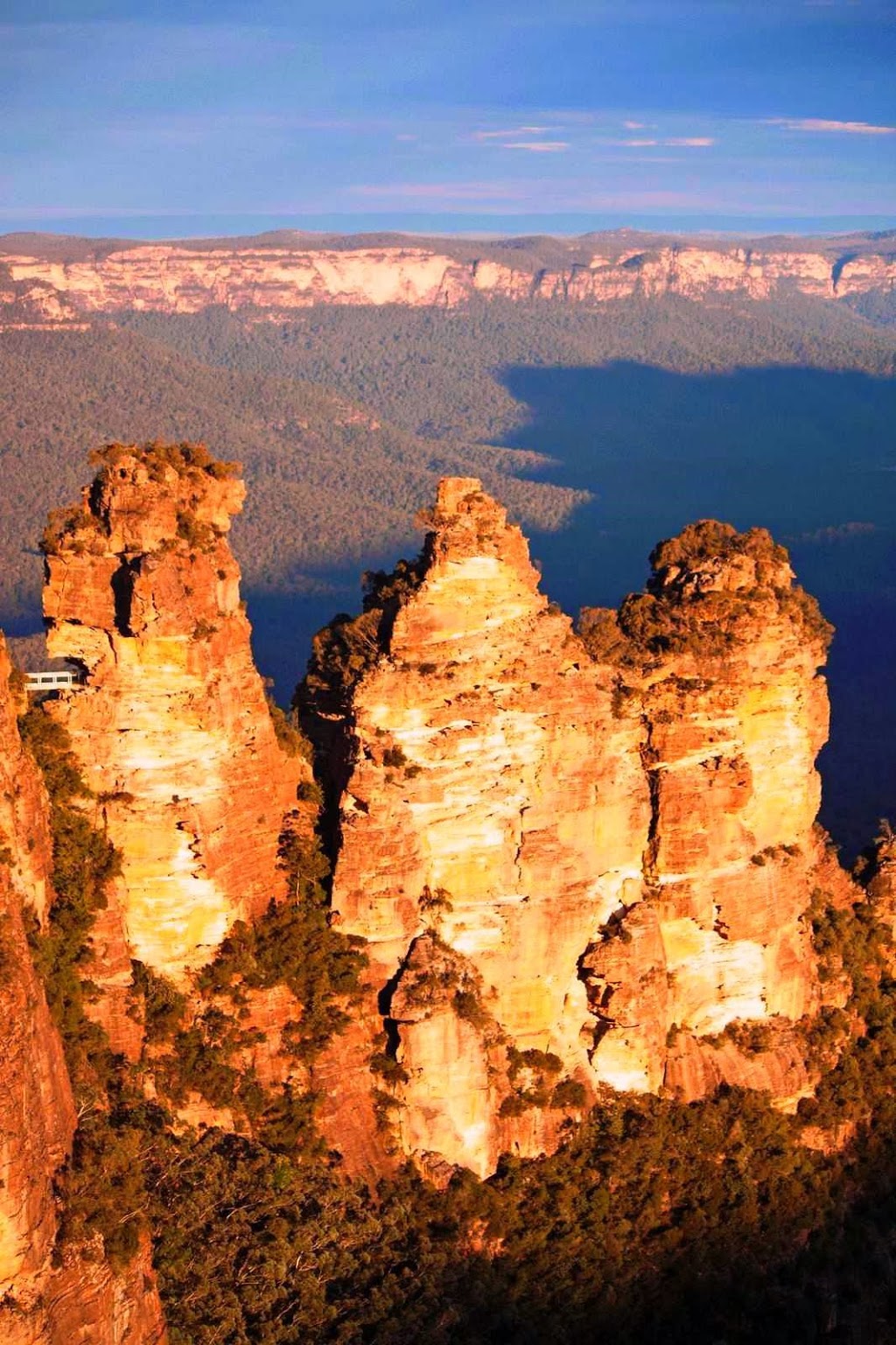 Blue Mountains Tours | travel agency | Echo Point Rd, Katoomba NSW 2780, Australia | 0282034759 OR +61 2 8203 4759