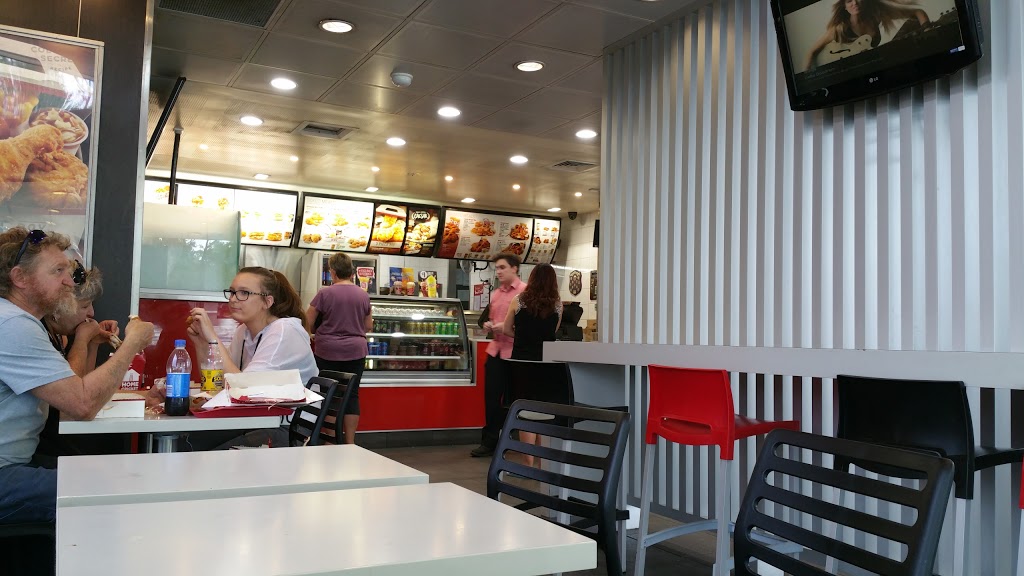 KFC Traralgon | restaurant | 74 Princes St, Traralgon VIC 3844, Australia | 0351748201 OR +61 3 5174 8201