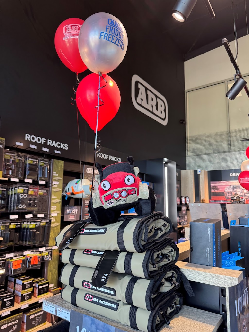 ARB 4x4 Accessories Mittagong | 15 Pikkat Dr, Braemar NSW 2575, Australia | Phone: (02) 4811 1710