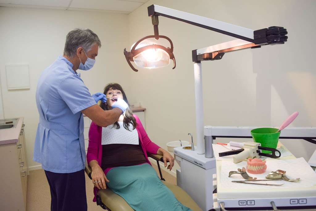 Complete Denture Clinic | health | Kanwal Medical Centre Suite C, 22/654 Pacific Hwy, Kanwal NSW 2259, Australia | 0243928959 OR +61 2 4392 8959
