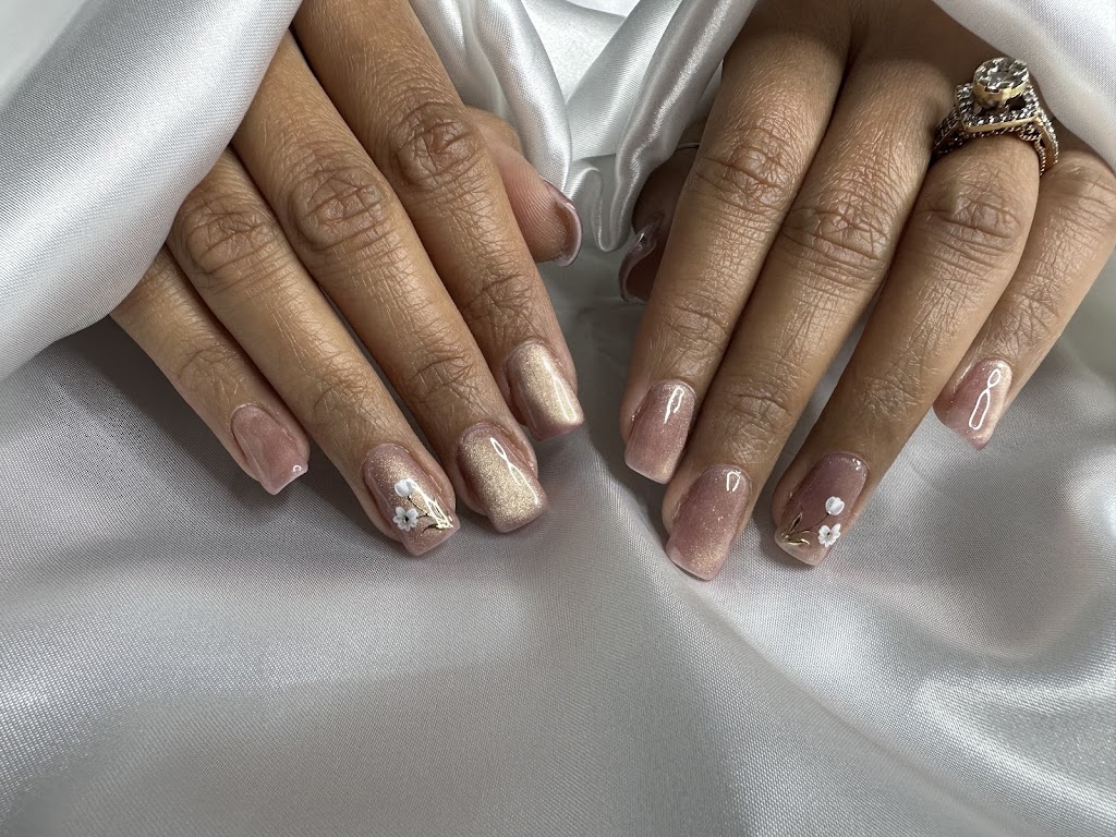 Haus Of Glam Nail and Lash studio | 5 Topiary St, Pakenham VIC 3810, Australia | Phone: 0406 252 995