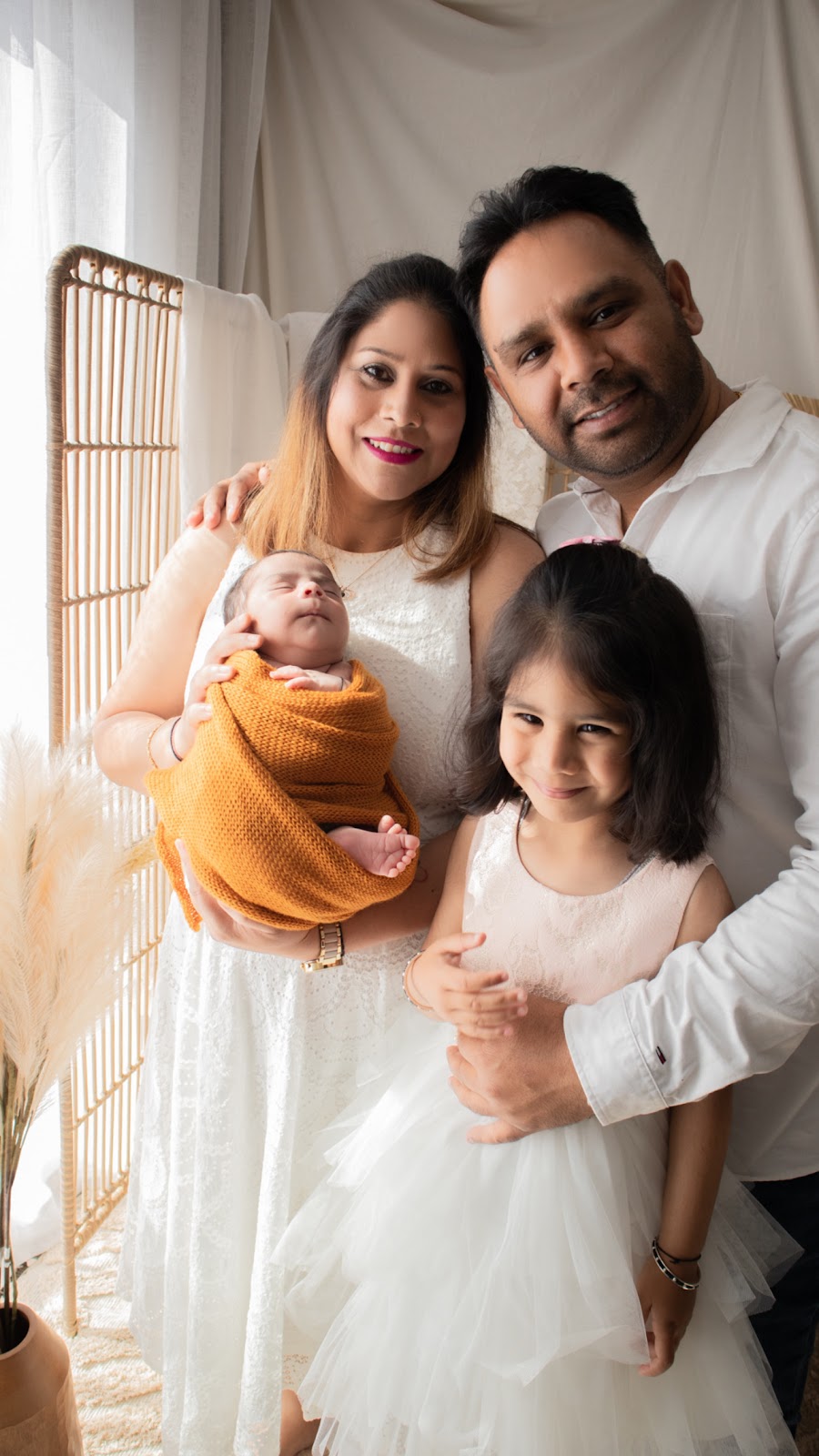 Newborn photography by Ola | 30 Baronial Way, Craigieburn VIC 3064, Australia | Phone: 0404 611 909