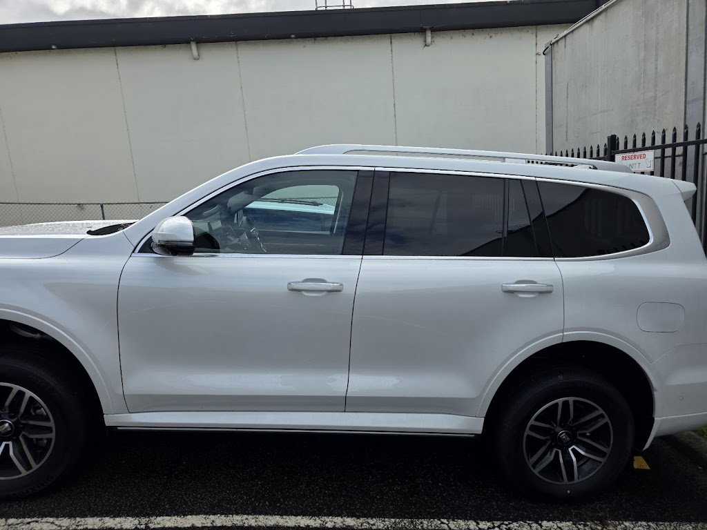 Transitions Tinting | 7/13 Grieve Cl, West Gosford NSW 2250, Australia | Phone: 0425 337 331