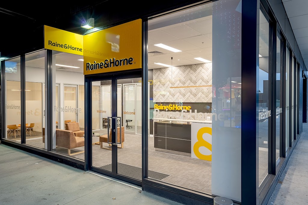 Raine & Horne Craigieburn | B36A, Craigieburn Central Shopping Centre, 340 Craigieburn Rd, Craigieburn VIC 3064, Australia | Phone: (03) 9998 9240