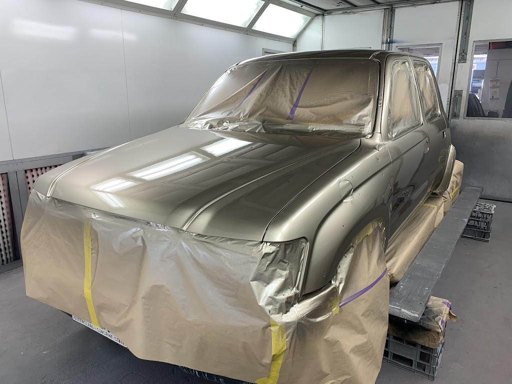 Matthews Paint & Panel | car repair | 5 Kamholtz Ct, Molendinar QLD 4214, Australia | 0755394311 OR +61 7 5539 4311