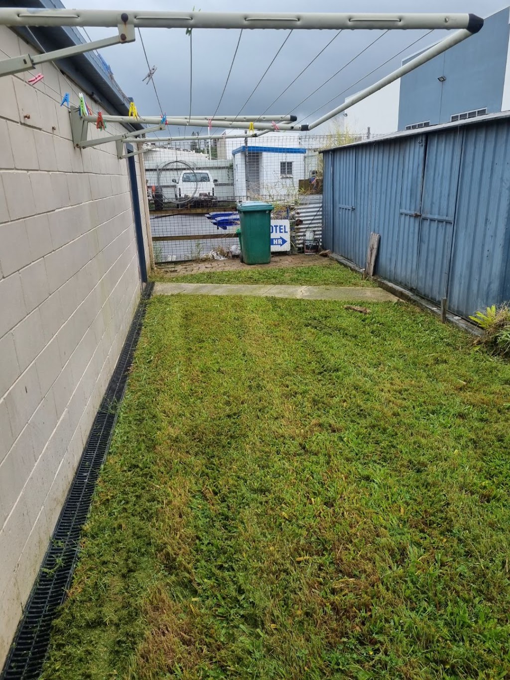 Smick Yards | 25 Peak Downs Hwy, Ooralea QLD 4740, Australia | Phone: 0498 187 435
