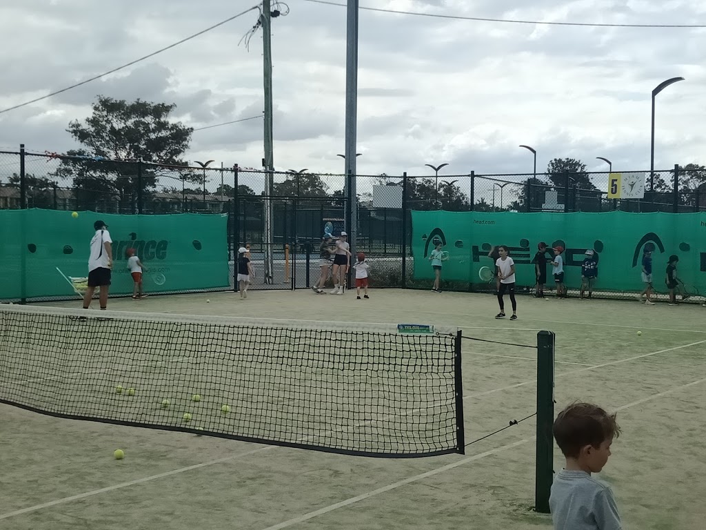 Miami Tennis Club | school | 26 Courtside Dr left off, Pizzey Dr, Mermaid Waters QLD 4218, Australia | 0755722133 OR +61 7 5572 2133