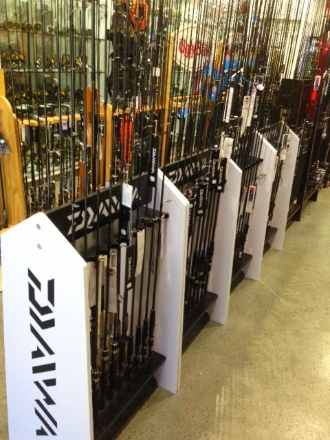 Anglers Warehouse | store | 1/64 Ourimbah Rd, Tweed NSW 2485, Australia | 0755363822 OR +61 7 5536 3822