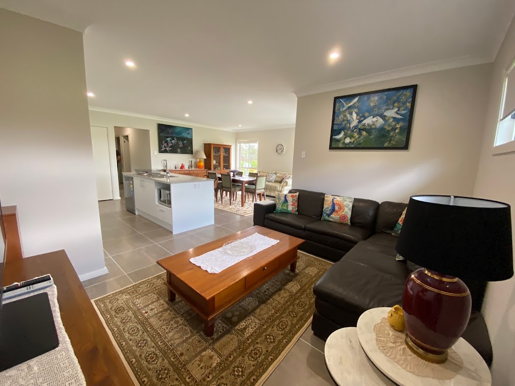 Camellia Cottage, Thirlmere | 15 Estonian Rd, Thirlmere NSW 2572, Australia | Phone: 0409 905 003