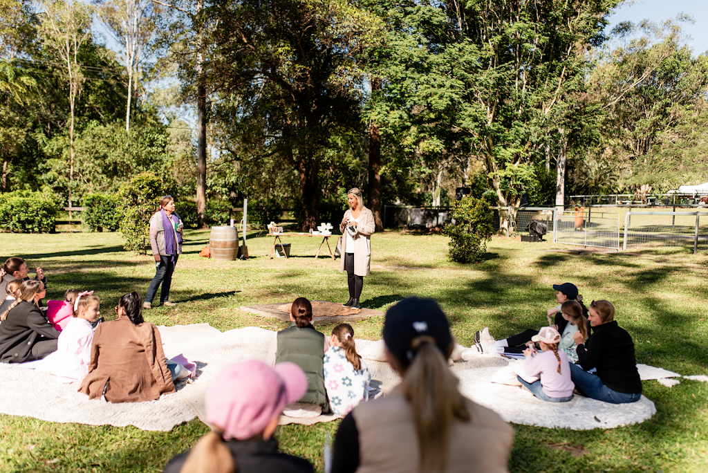 Gold Coast Equine Sanctuary | 25 Lanes Rd, Wongawallan QLD 4210, Australia | Phone: 0432 660 577