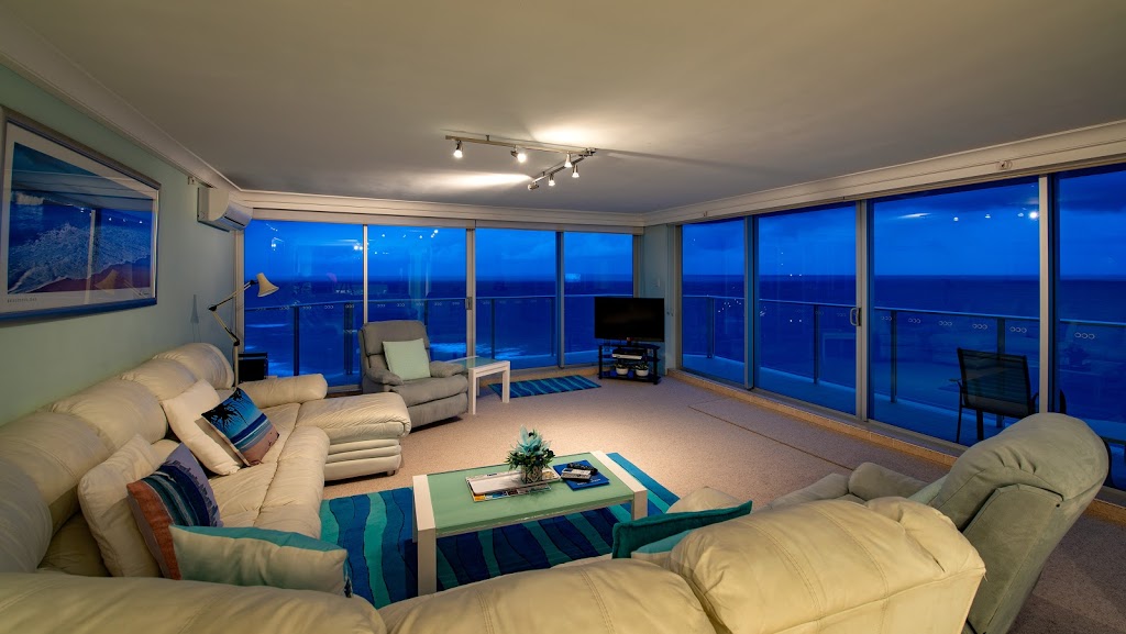 Hi-Surf Beachfront Resort Apartments | 150 Esplanade, Surfers Paradise QLD 4217, Australia | Phone: (07) 5538 8011