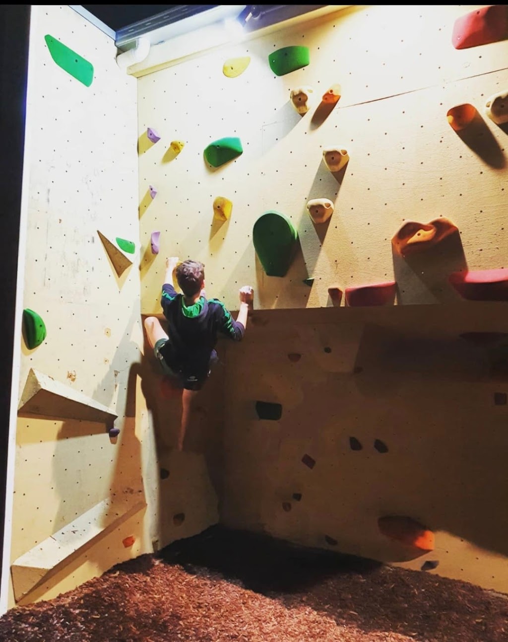 Chalked Climbing | 14 Argyle St, Maclean NSW 2463, Australia | Phone: 0423 665 811