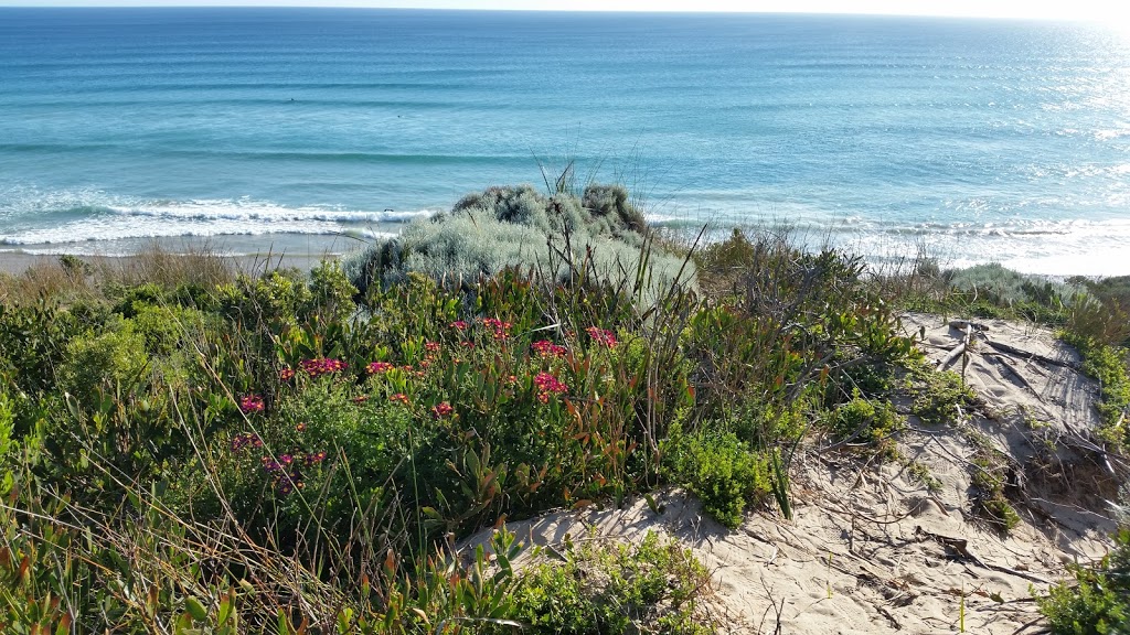 Venus Bay 1st Beach ( 20 spots only) | parking | 9 Surf Dr, Venus Bay VIC 3956, Australia