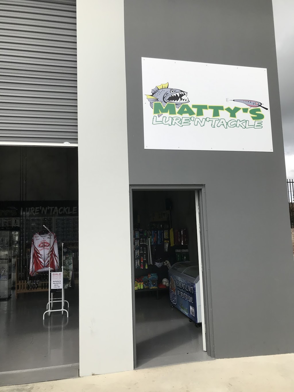 Mattys Lure N Tackle | store | 35 Amsterdam Cct, Wyong NSW 2259, Australia | 0450125467 OR +61 450 125 467