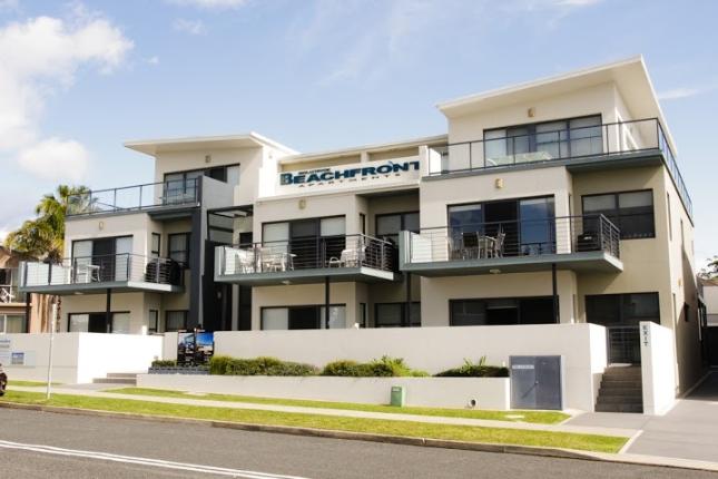 Mollymook Beachfront Luxury Apartment 3 | 3/5-7 Golf Ave, Mollymook NSW 2539, Australia | Phone: 0419 012 949