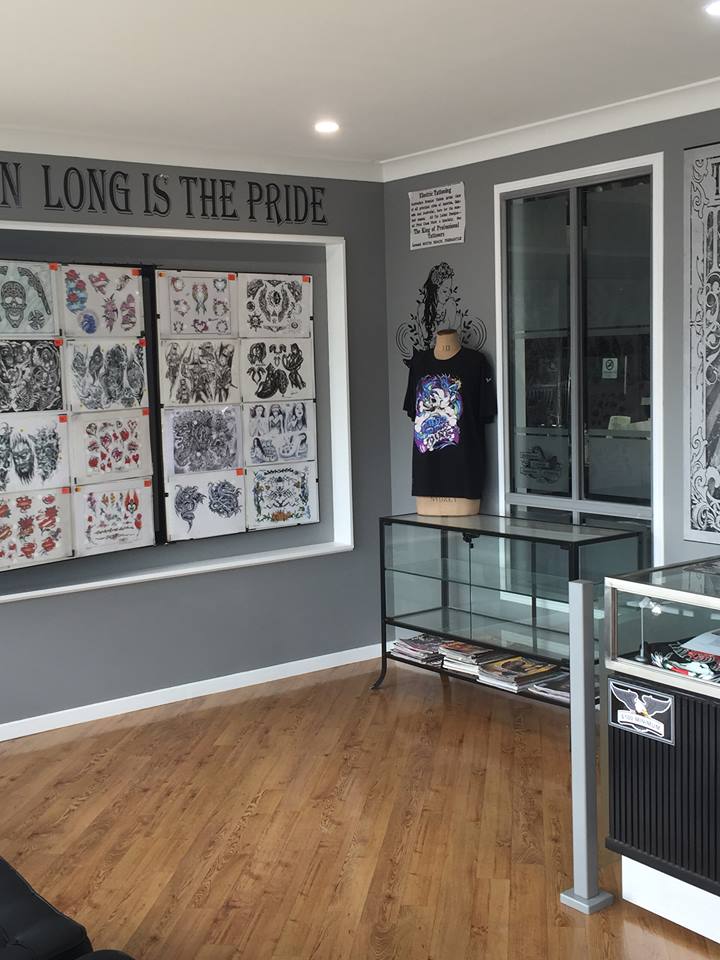 Old School Tattoo | store | Shop 4/19 Shaxton Cir, Frankston VIC 3199, Australia | 0397892541 OR +61 3 9789 2541