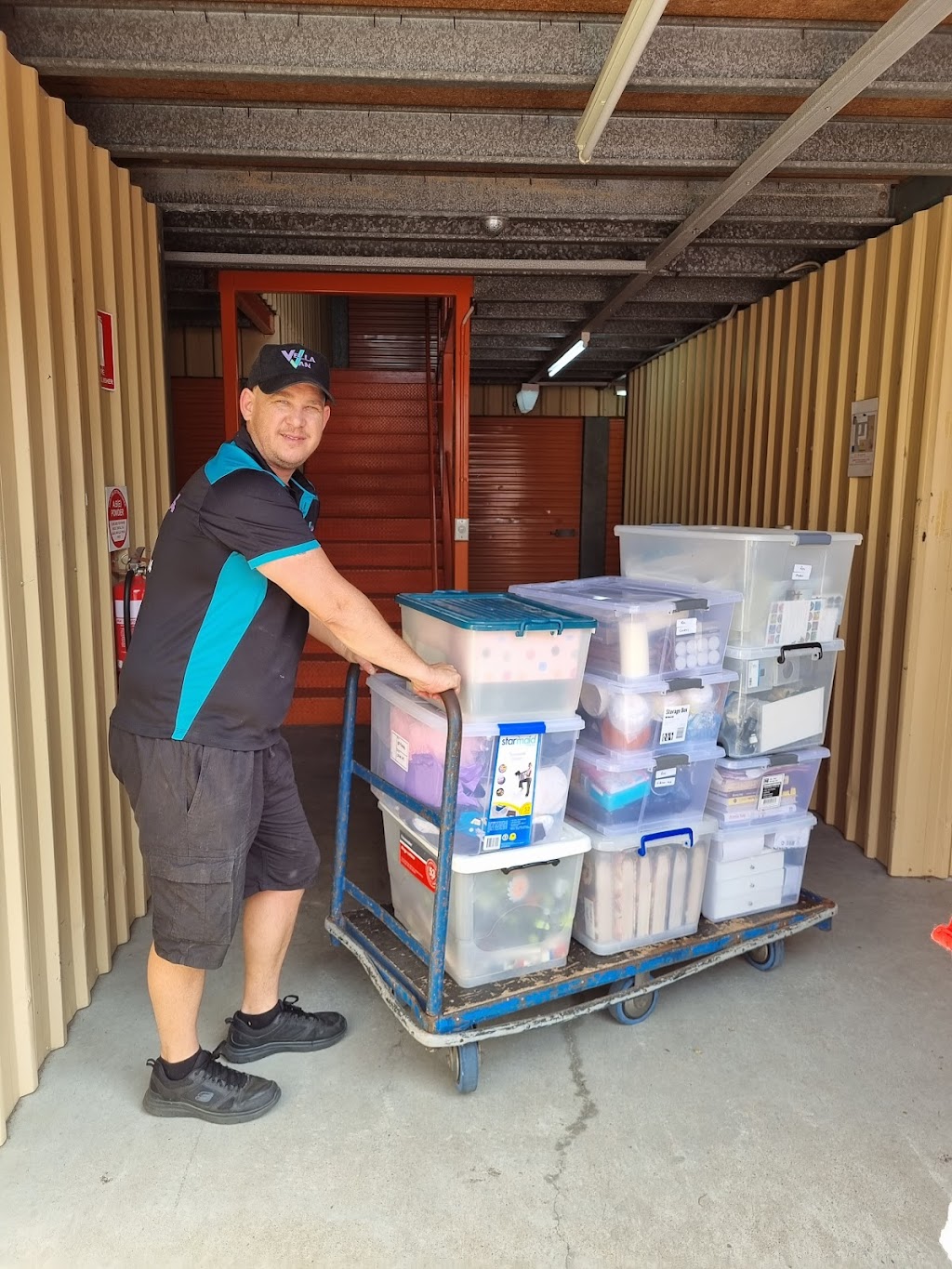 Vella Van Removals & Transport | 18 Mitchell Dr, Kariong NSW 2250, Australia | Phone: 0411 320 624