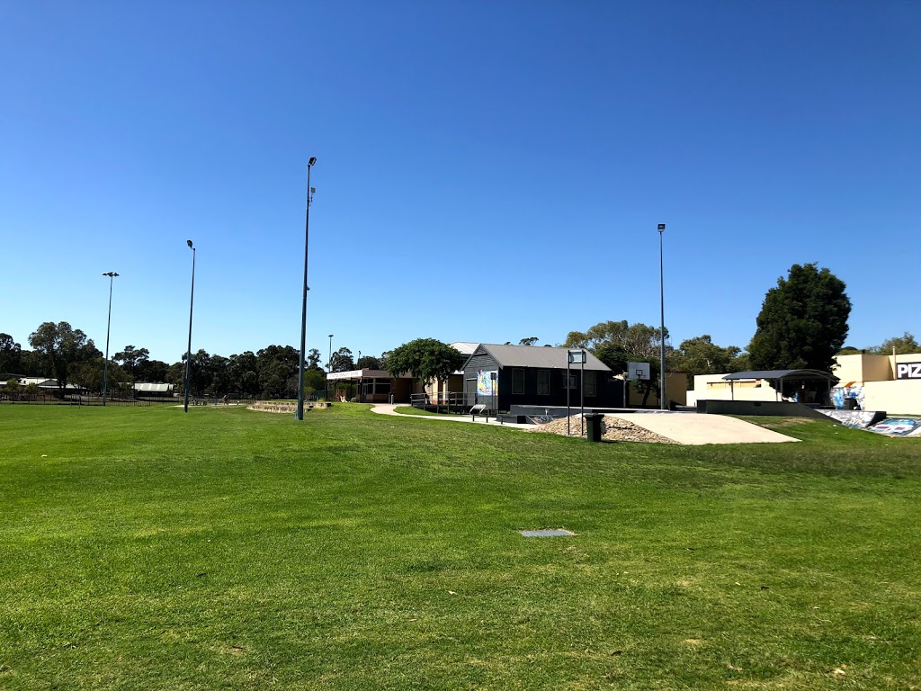 Farrall Oval | park | Stratton WA 6056, Australia
