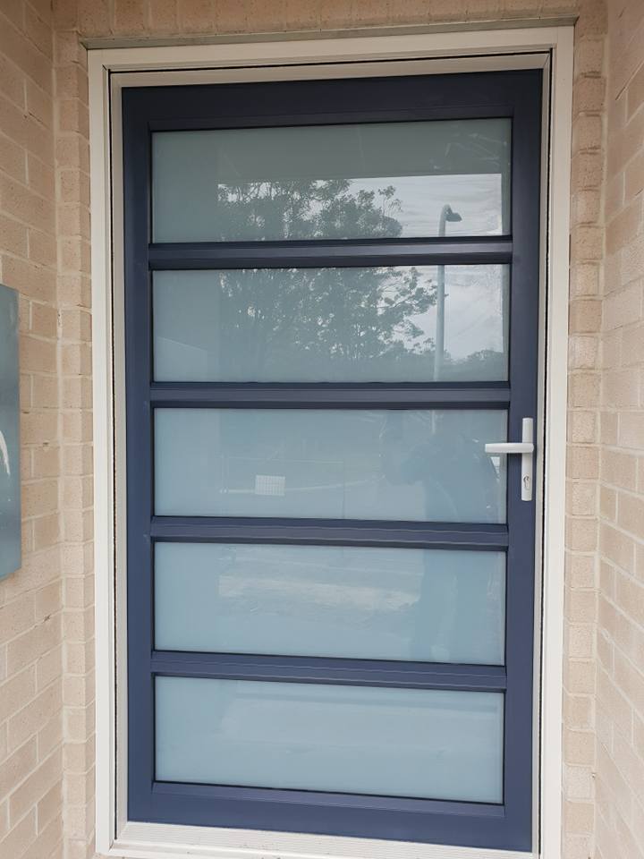 Premium Windows Pty Ltd | store | 3/2 Arunga Dr, Beresfield NSW 2322, Australia | 0249664553 OR +61 2 4966 4553