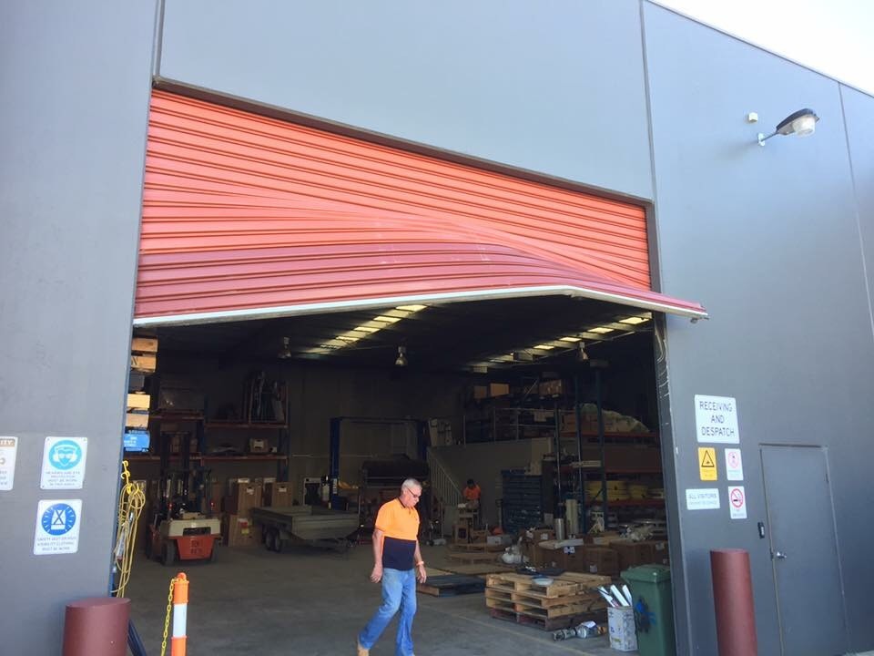 Fantastic Garage Door Service & Repair - Pakenham | Factory 2/30 Michael St, Pakenham VIC 3810, Australia | Phone: 0418 334 851