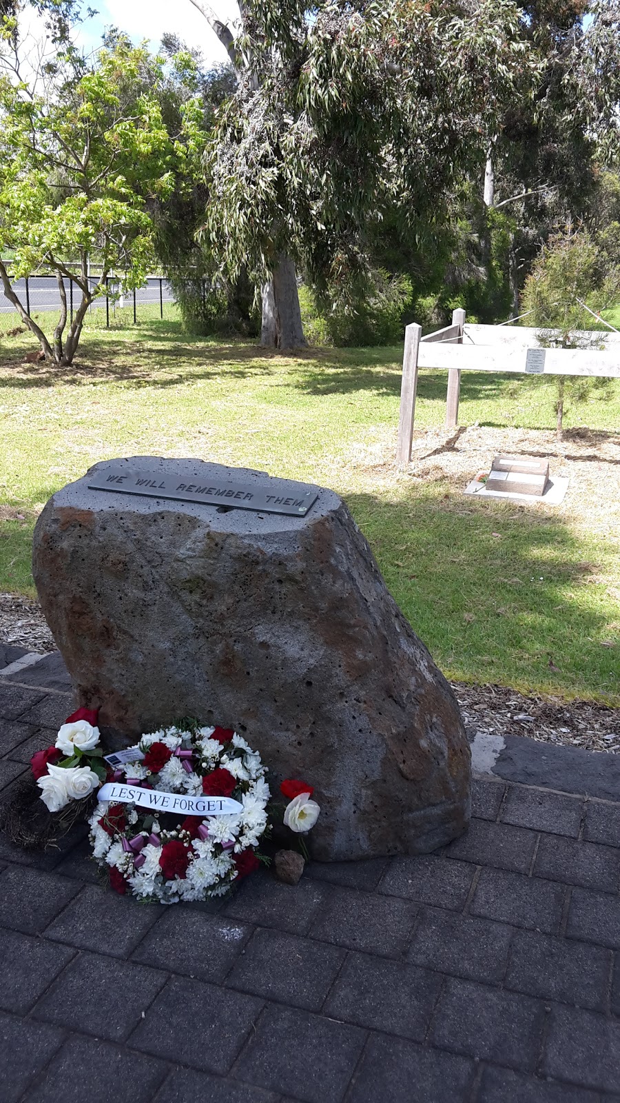 Panmure Memorial | park | 8830 Princes Hwy, Panmure VIC 3265, Australia