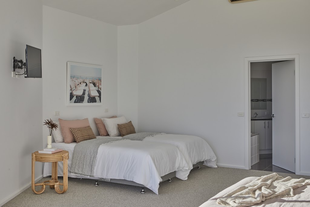 The Cape Retreat | 41 Trent Jones Dr, Cape Schanck VIC 3939, Australia | Phone: 0409 418 549