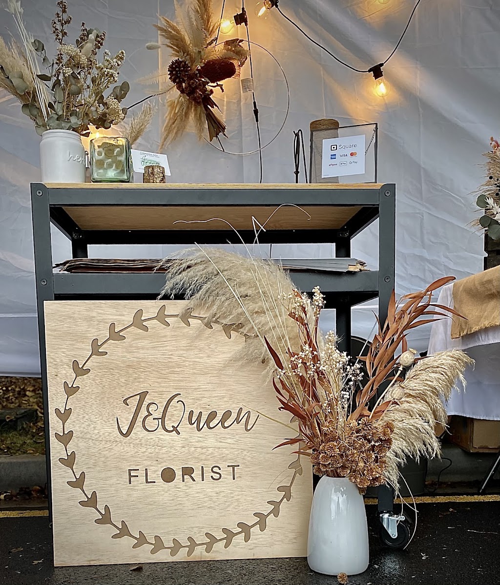 J and Queen Florist | Boston St, Spring Mountain QLD 4300, Australia | Phone: 0414 767 691