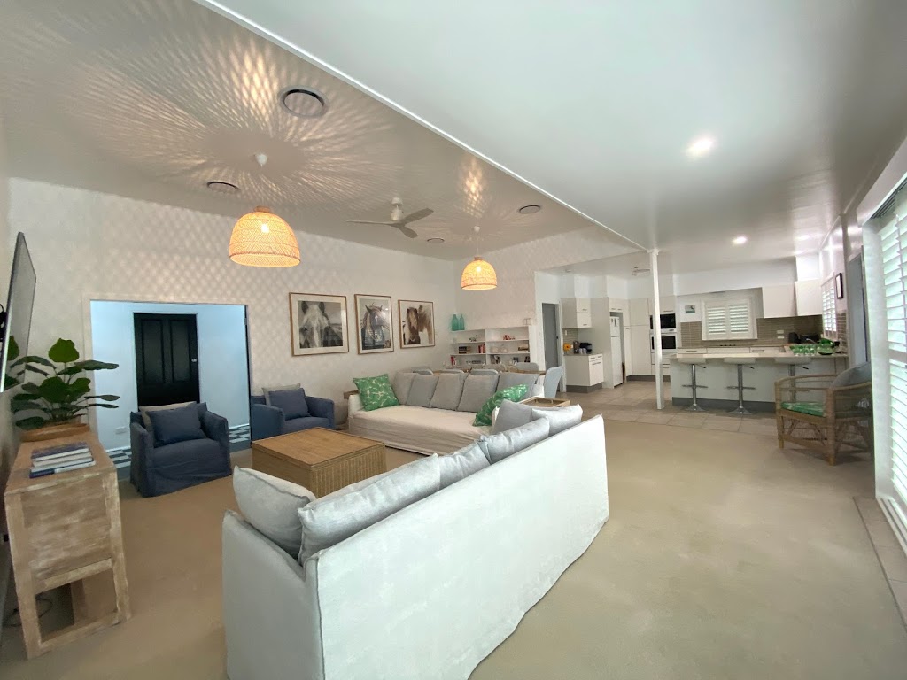 Yamba Holiday House | 1 Church St, Yamba NSW 2464, Australia | Phone: 0427 295 700