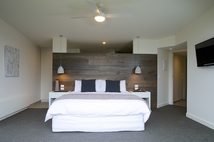 At The Bay - Dove - Holiday Rental | 58 Jetty Rd, Coles Bay TAS 7215, Australia | Phone: 0410 457 443