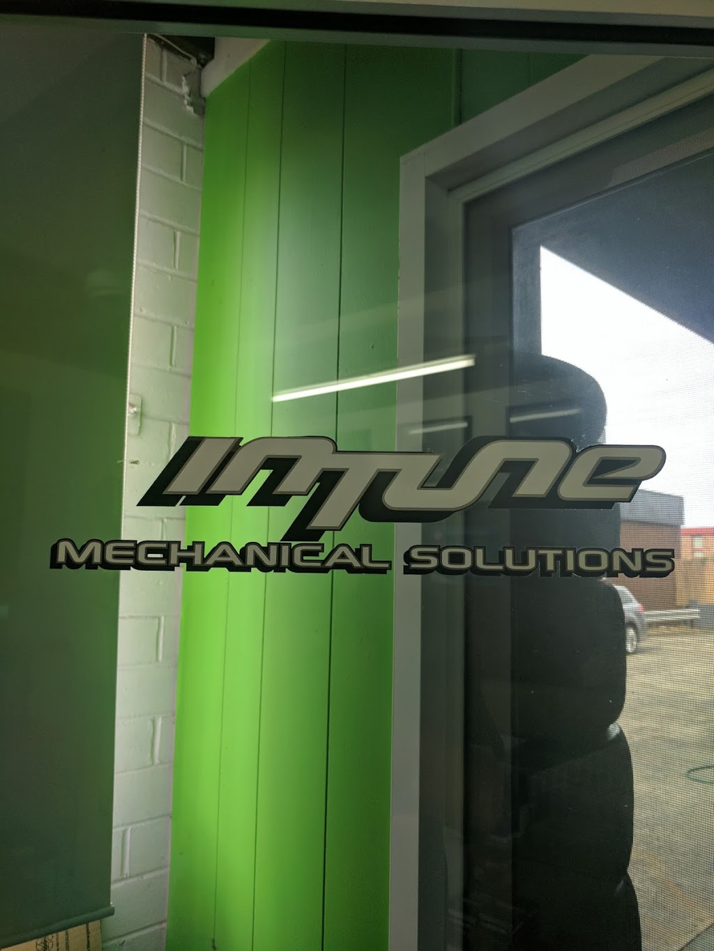 Intune Mechanical Solutions | car repair | 2/350 Keira St, Wollongong NSW 2500, Australia | 0242262422 OR +61 2 4226 2422