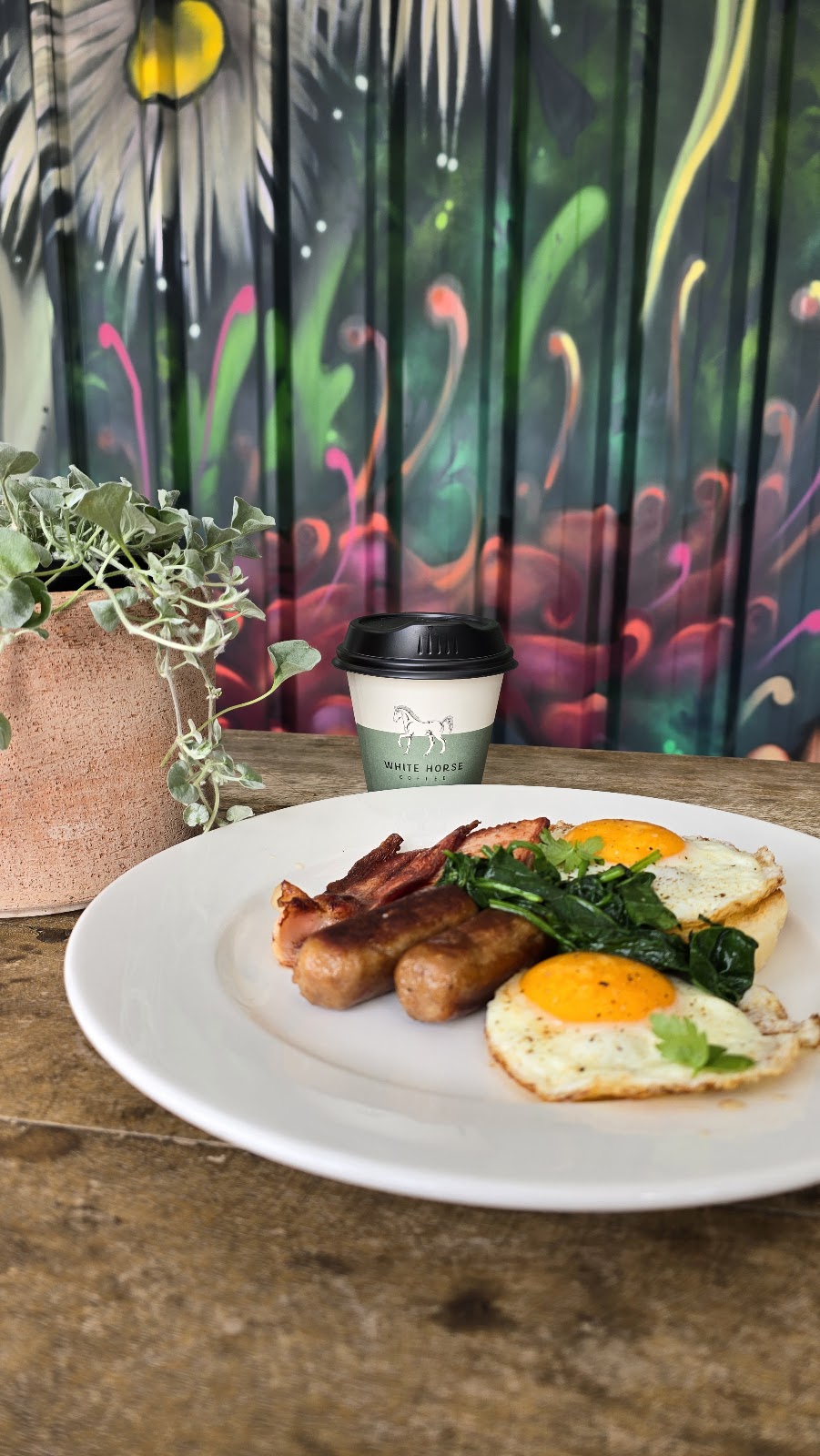 Leafy Latte | 3070 Remembrance Driveway, Bargo NSW 2574, Australia | Phone: (02) 4684 2000