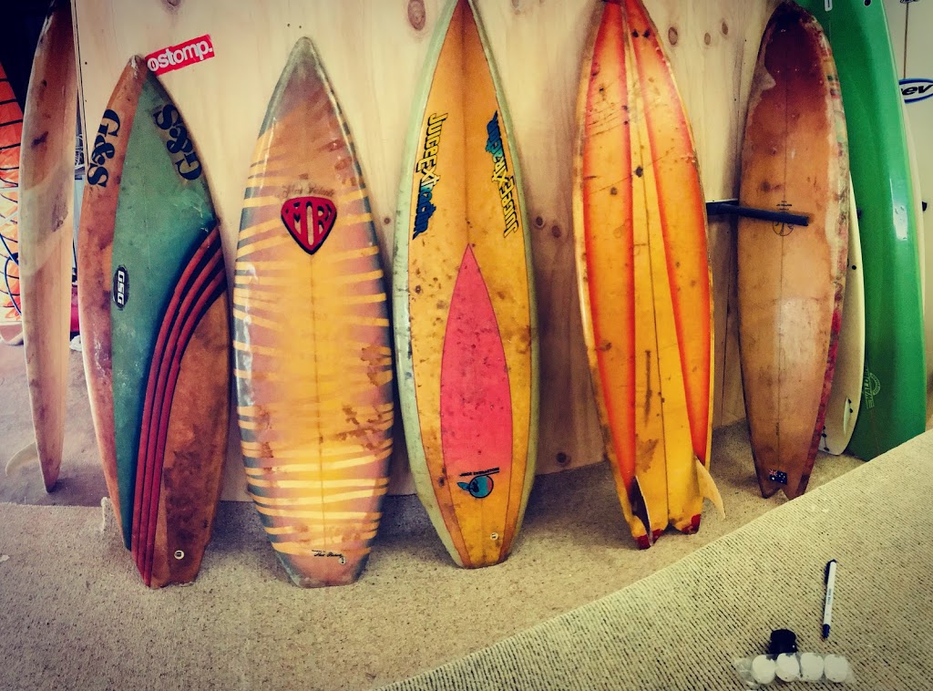 Dingbats Surfboard Repairs - Coolangatta Gold Coast | 7 Razorback Rd, Tweed Heads NSW 2485, Australia | Phone: 0415 832 247