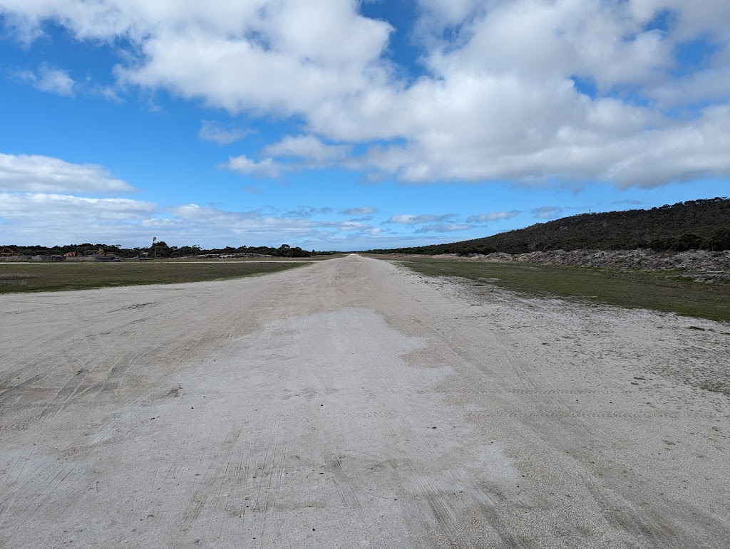 Lady Barron Aerodrome | 2279 Lady Barron Rd, Lady Barron TAS 7255, Australia | Phone: 0428 552 170