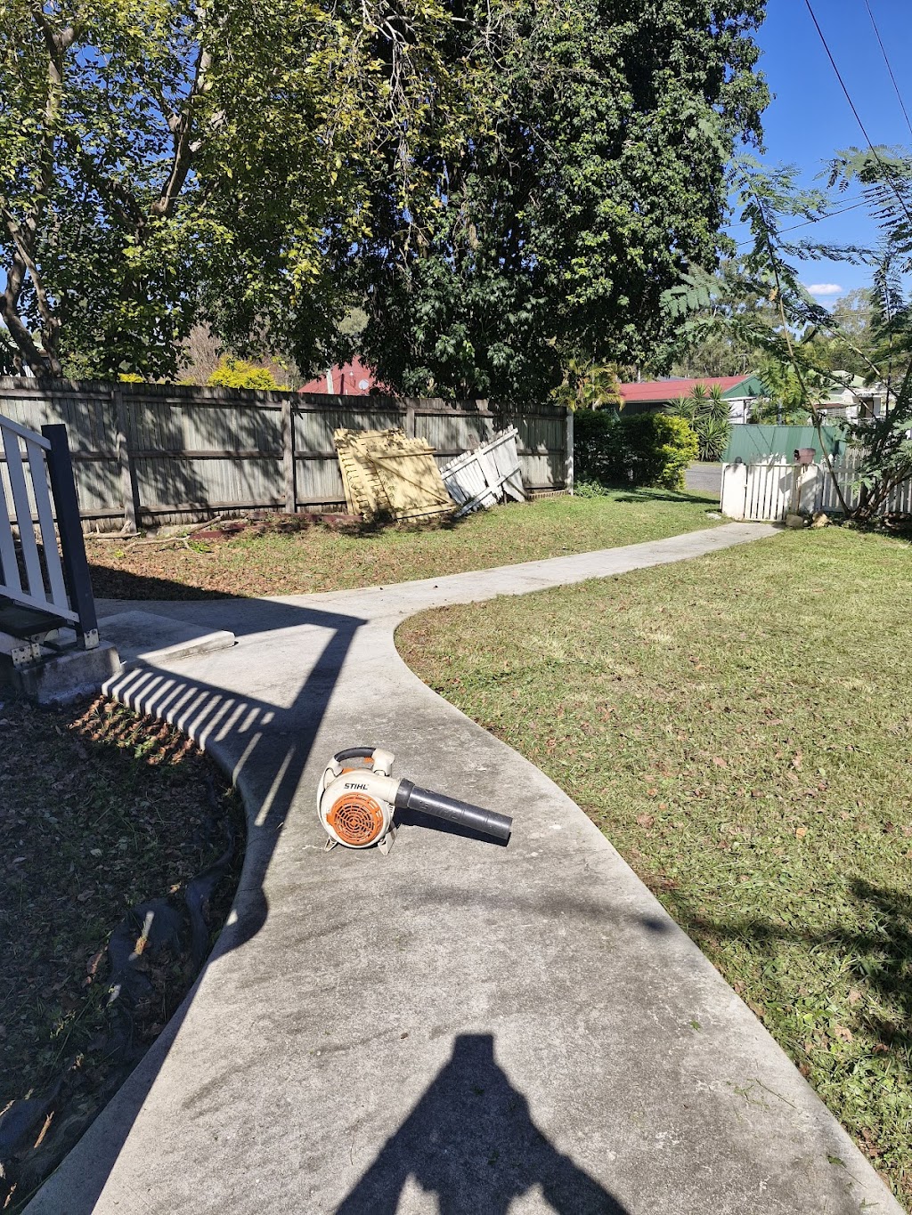 Deans Mowing & Maintenance | John St, Walloon QLD 4306, Australia | Phone: 0413 603 287