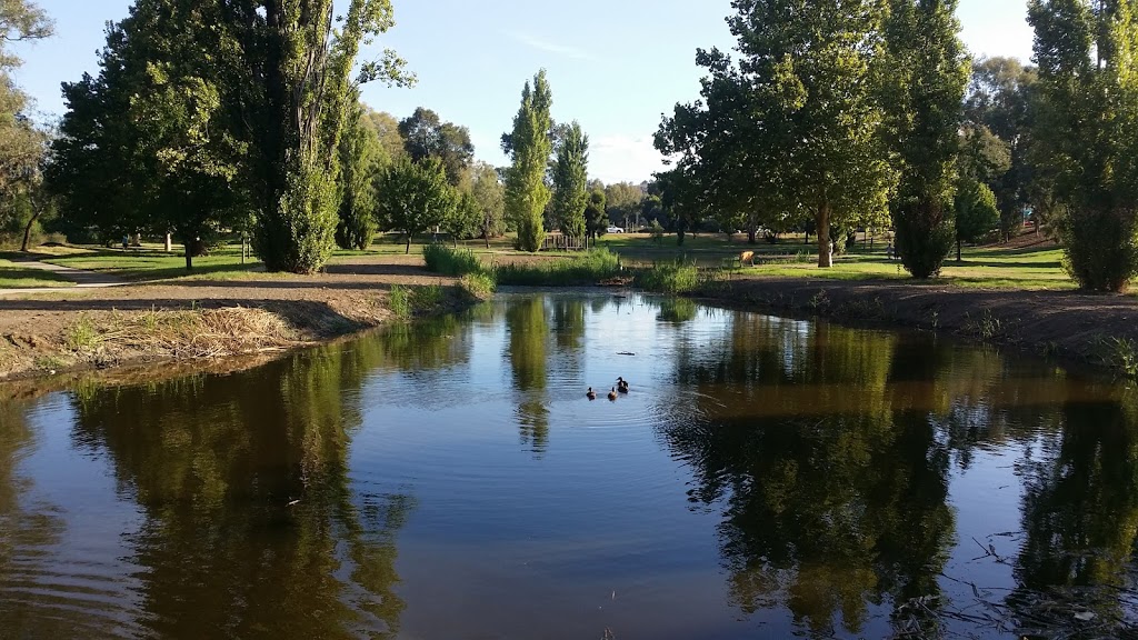 Les Stone Park | Lawrence St, Wodonga VIC 3690, Australia | Phone: (02) 6022 9300