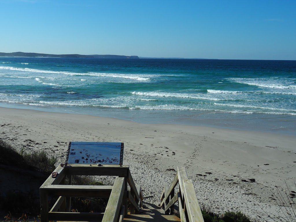 Ocean View | lodging | 3 Crabb Rd, Vivonne Bay SA 5223, Australia | 0419822810 OR +61 419 822 810