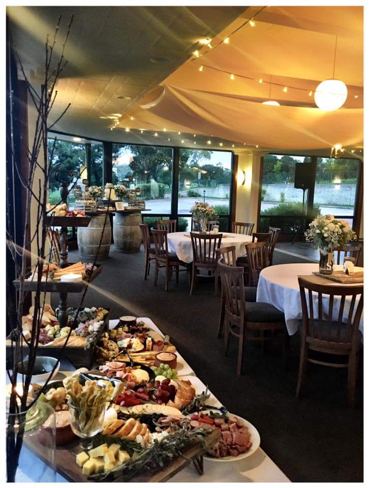 Thyme at The Lakes | restaurant | 17 Lake Terrace W, Mount Gambier SA 5290, Australia | 0887239754 OR +61 8 8723 9754