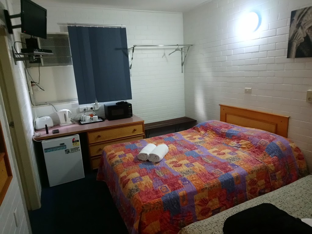 Juandah Hotel Motel | lodging | Lawton St, Wondoan QLD 4419, Australia | 0746274155 OR +61 7 4627 4155