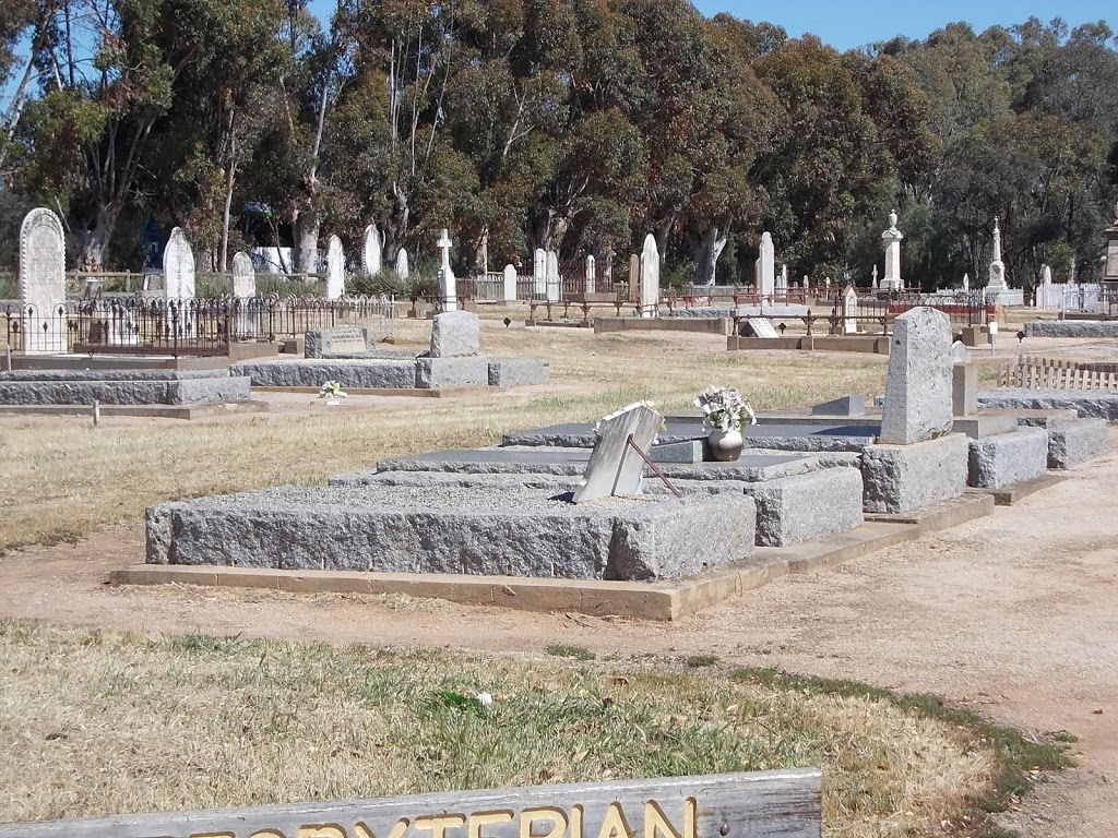 Moama Cemetery | Perricoota Rd, Moama NSW 2731, Australia