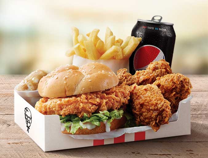 KFC Dandenong South | Shop 2/215 Greens Rd, Dandenong South VIC 3175, Australia | Phone: 0402 050 662