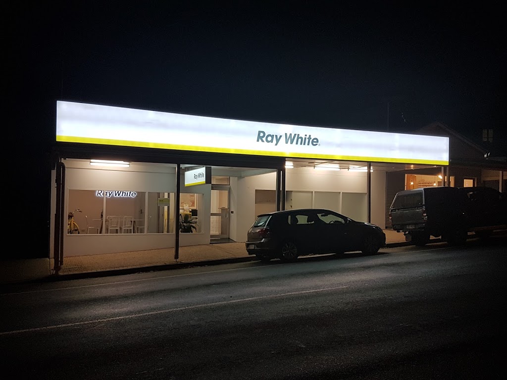 Ray White Manly | 86 Cambridge Parade, Manly QLD 4179, Australia | Phone: (07) 3505 2300