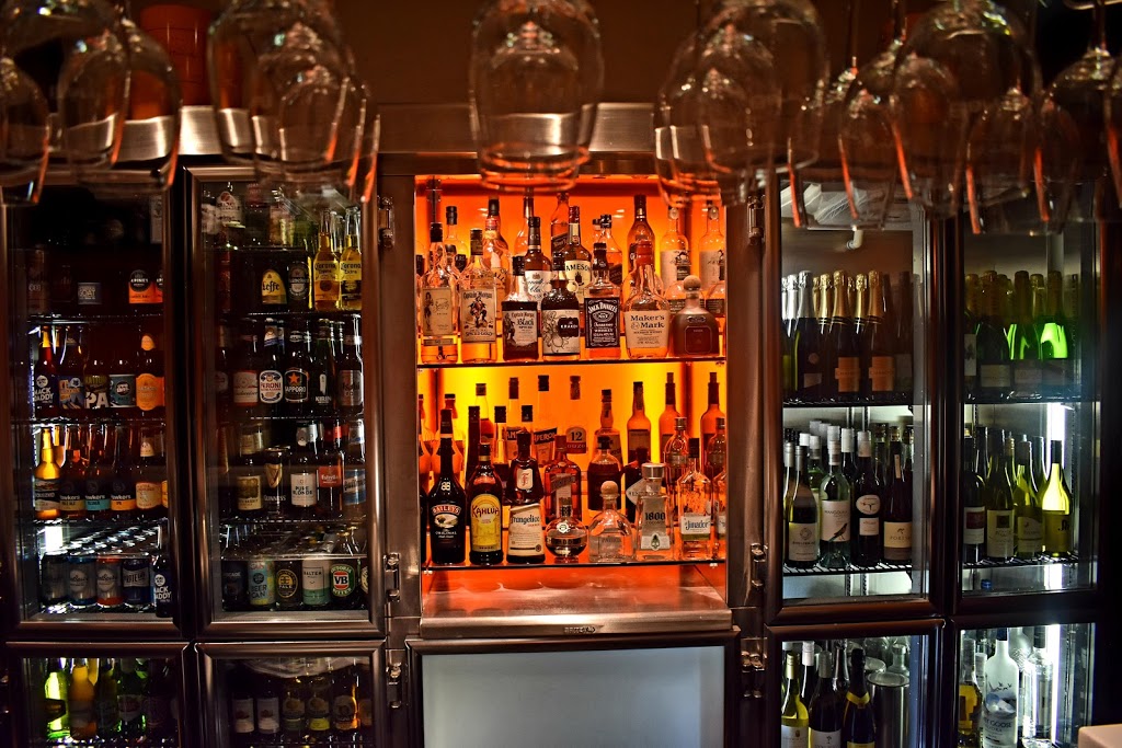Barrd Wine & Tapas Bar | restaurant | 240 Lower Heidelberg Rd, Ivanhoe East VIC 3079, Australia | 0394993547 OR +61 3 9499 3547